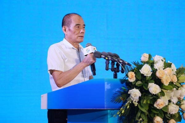 福建省商業(yè)聯(lián)合會(huì)書記賴朝良致辭2024數(shù)字經(jīng)濟(jì)產(chǎn)業(yè)發(fā)展大會(huì).jpg